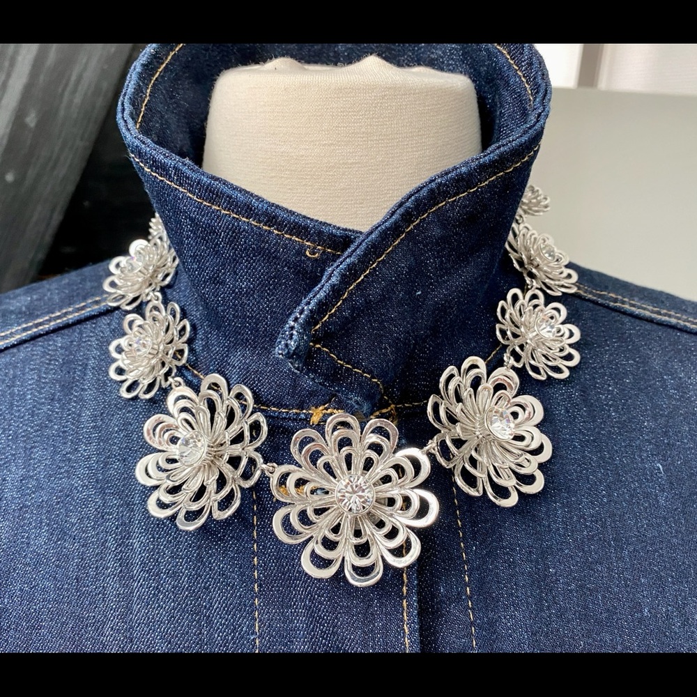 Kate Spade Oops a Daisy Statement Necklace